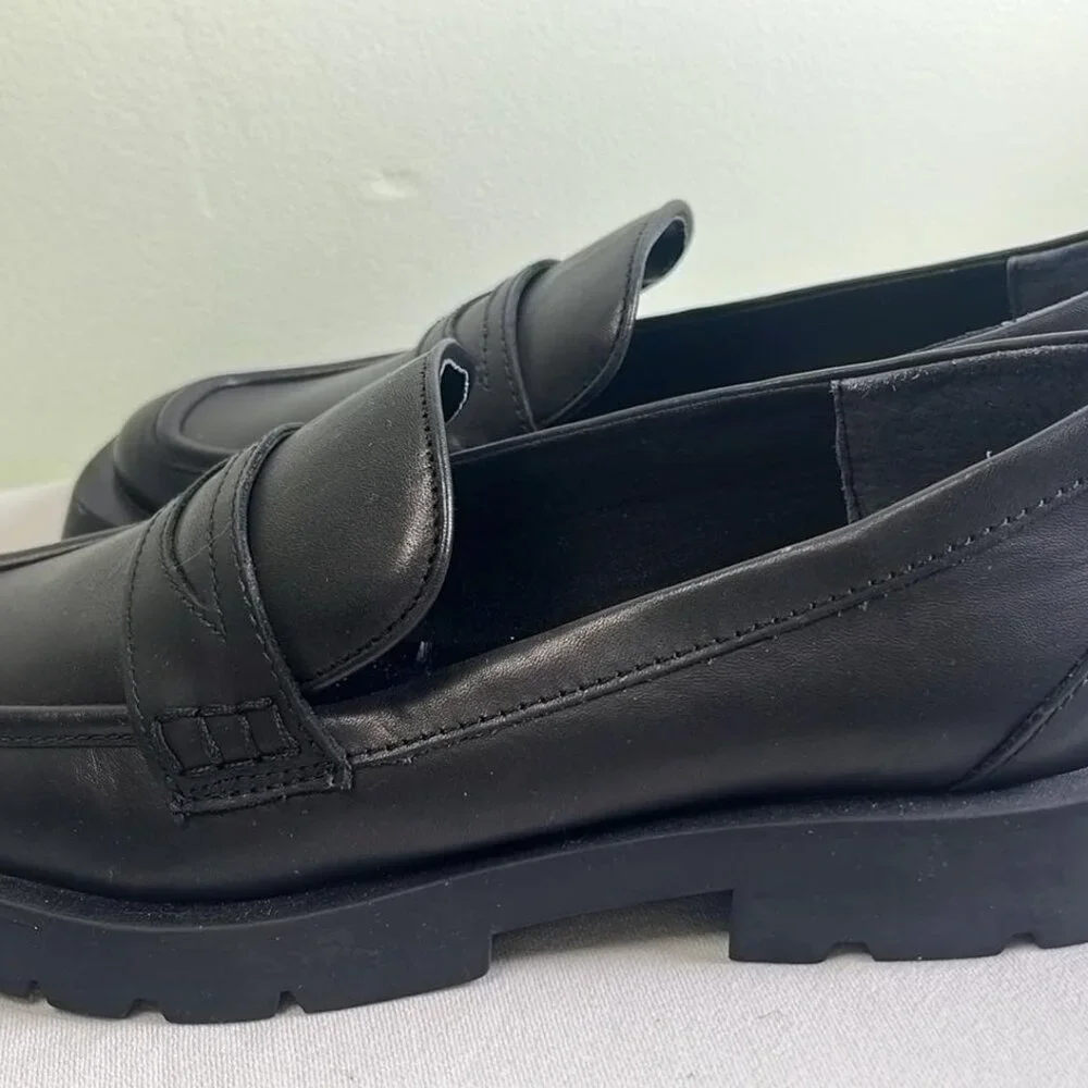 Woman's SZ 10 Chunky‎ Black Loafers by Dolce Vita Academia Witchy Preppy Cosplay
